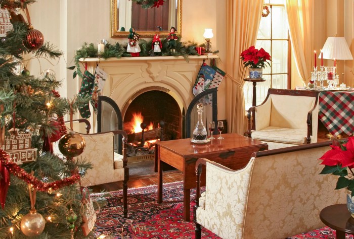 How to decorate your dining room for christmas